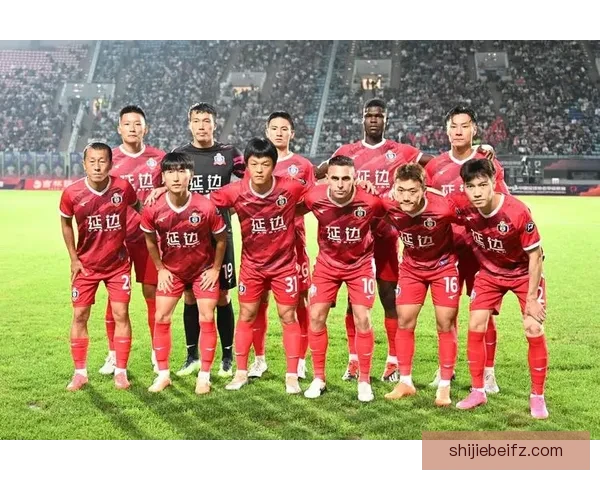 莫特里尔逆转战胜曼查竞技 以3-1强势取胜展现豪华阵容实力